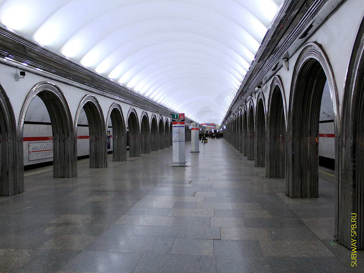 Станция метро Академическая, Санкт-Петербург