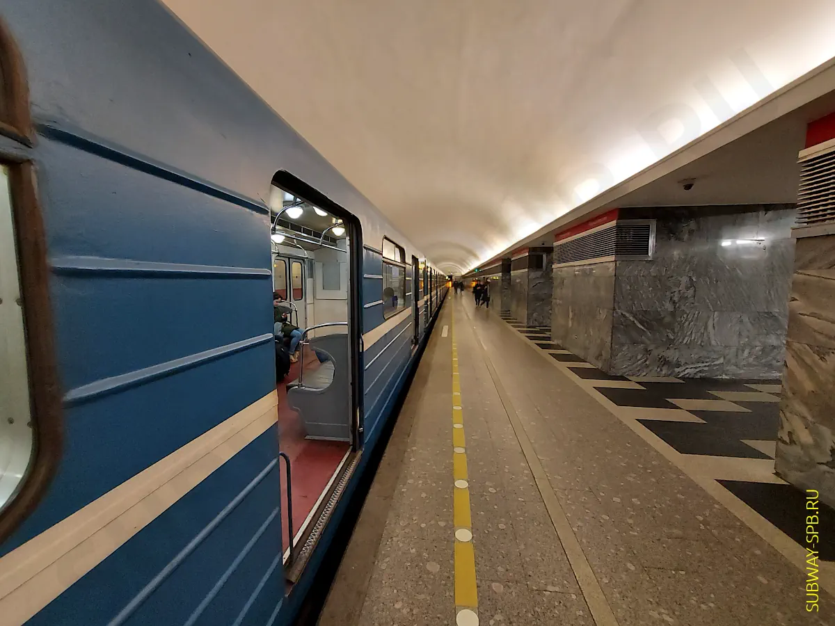 Станция метро Чернышевская, Санкт-Петербург Станция метро Чернышевская, Санкт-Петербург