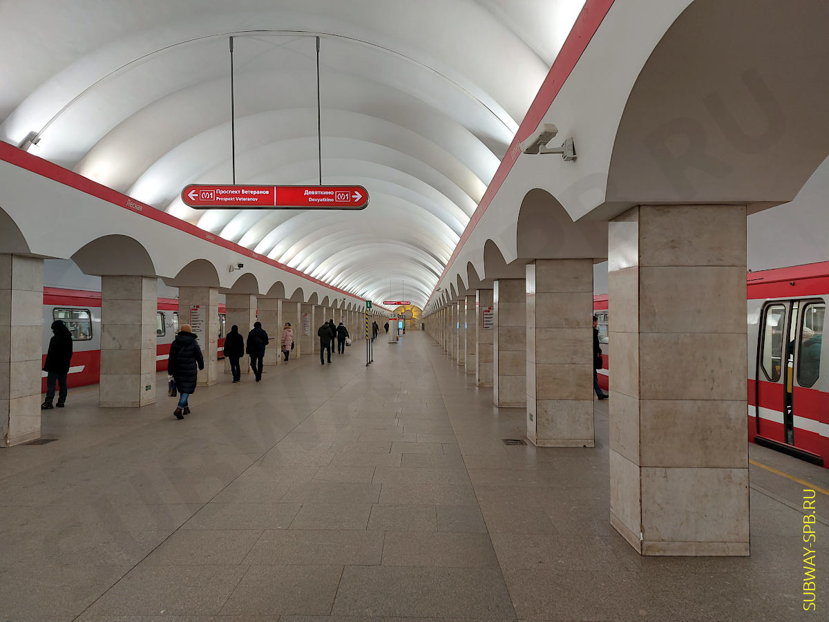 Станция метро Лесная, Санкт-Петербург