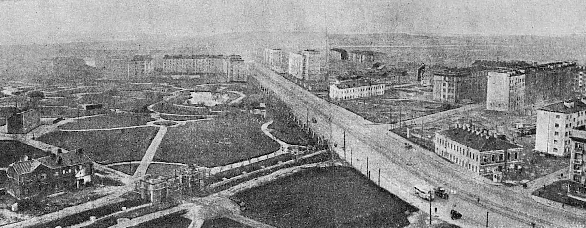 Garden on January 9th after its reconstruction in 1947 Garden on January 9th after its reconstruction in 1947