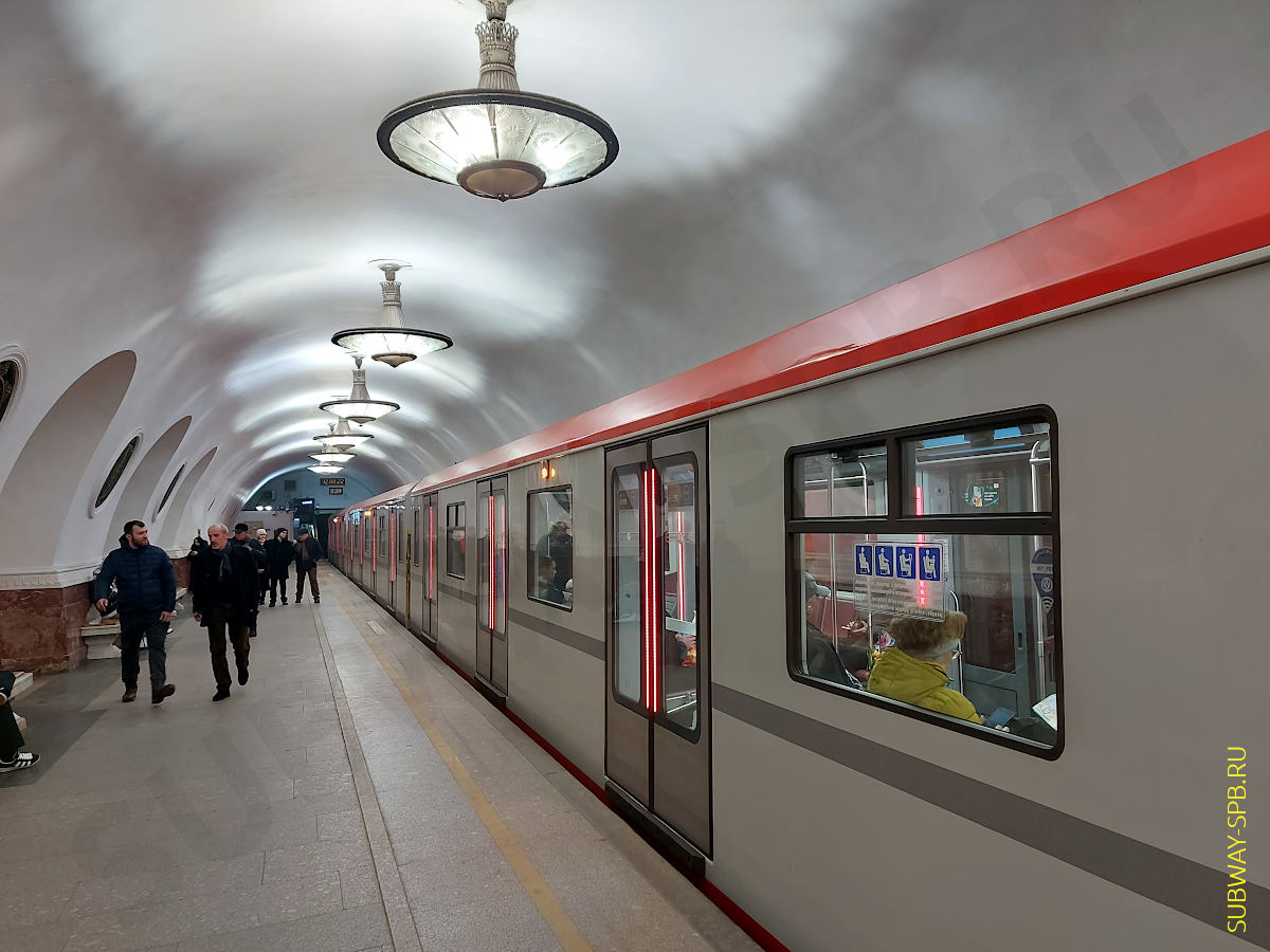 Станция метро Площадь Восстания, Санкт-Петербург