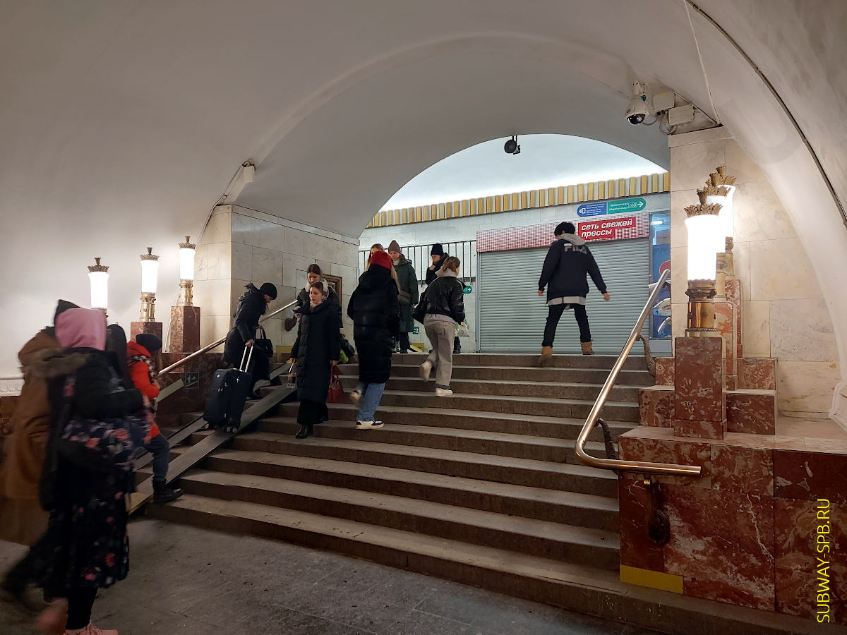 Ploshchad Vosstaniya (Uprising Square) Metro Station, Saint Petersburg
