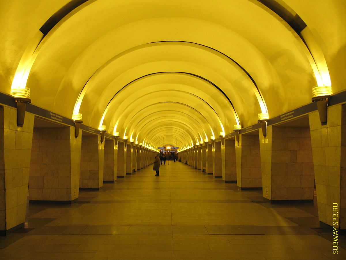 Станция метро Проспект Просвещения, Санкт-Петербург