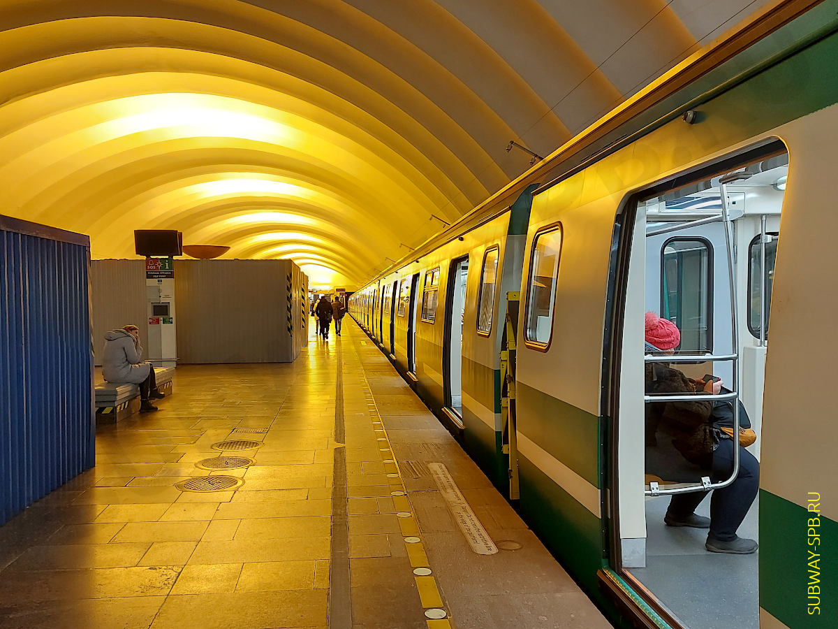 Obukhovo Metro Station, Saint-Petersburg