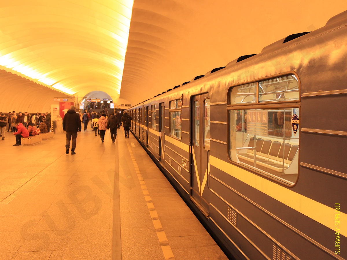 Prospekt Bolshevikov Metro Station, Saint-Petersburg