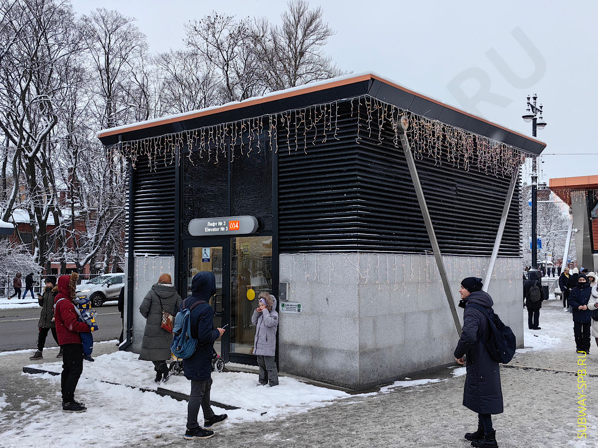 Станция метро Горный институт, Санкт-Петербург