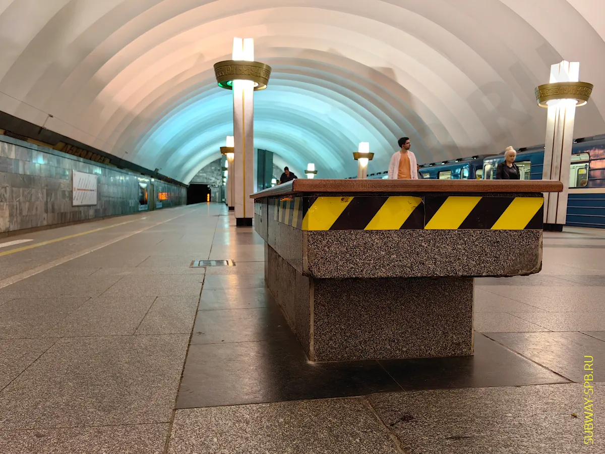 Станция метро Ладожская, Санкт-Петербург Станция метро Ладожская, Санкт-Петербург