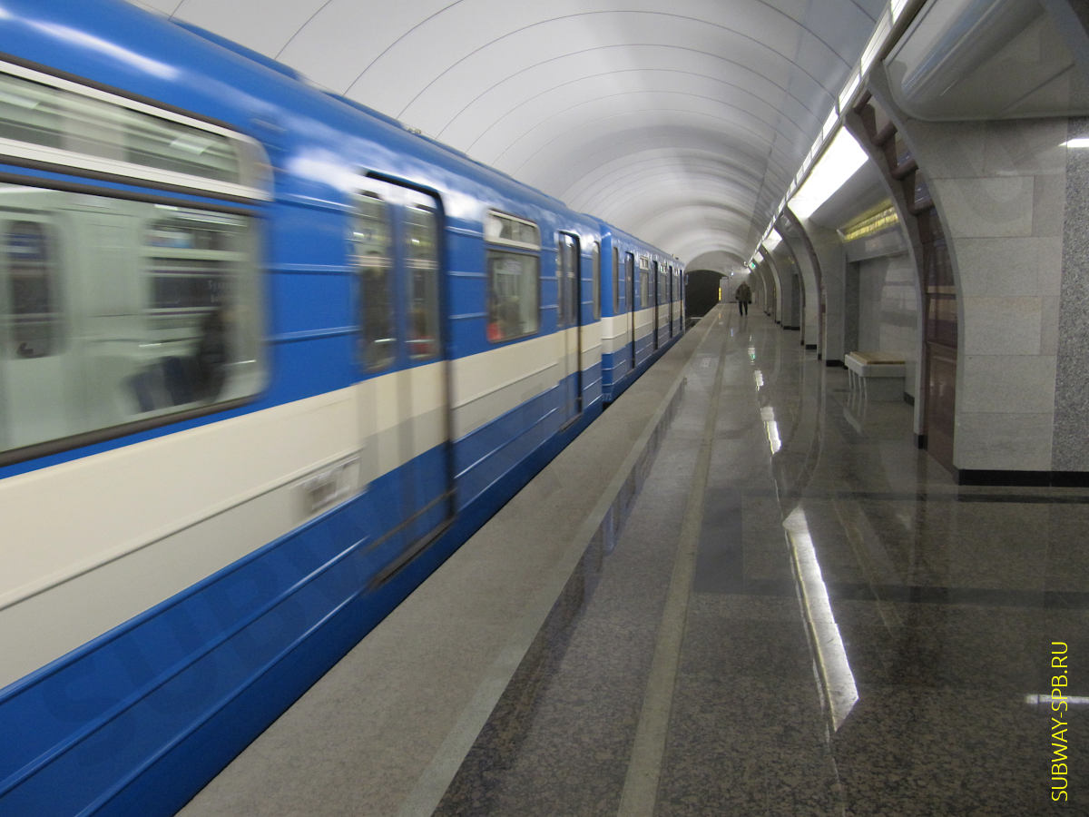 Станция метро Бухарестская, Санкт-Петербург