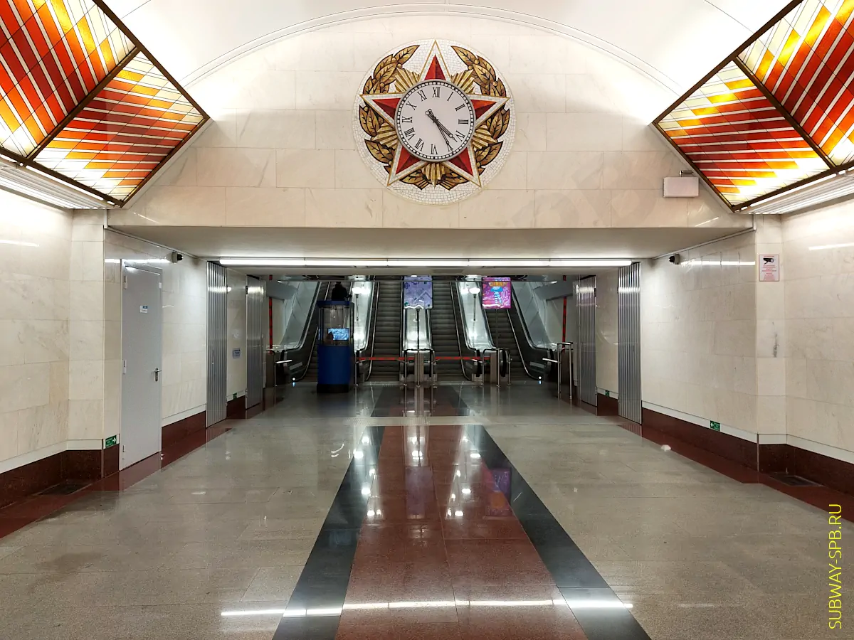Metro station Prospekt Slavy, Saint-Petersburg Metro station Prospekt Slavy, Saint-Petersburg