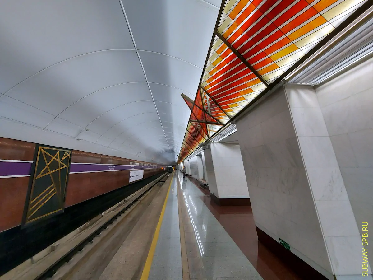Metro station Prospekt Slavy, Saint-Petersburg Metro station Prospekt Slavy, Saint-Petersburg