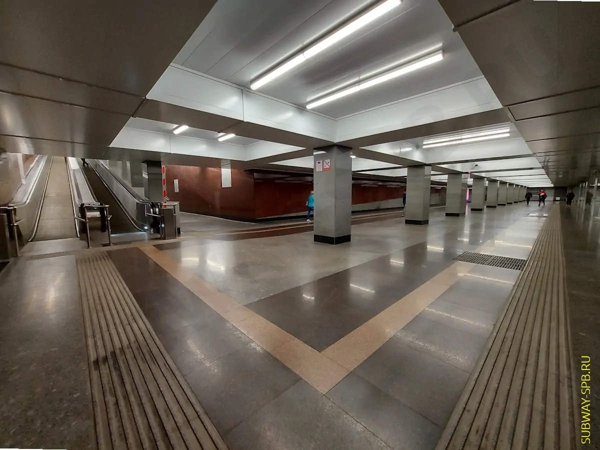 Metro station Prospekt Slavy, Saint-Petersburg Metro station Prospekt Slavy, Saint-Petersburg