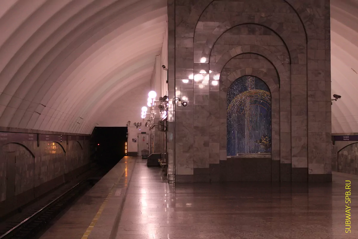 Staraya Derevnya Metro Station, Saint Petersburg Staraya Derevnya Metro Station, Saint Petersburg