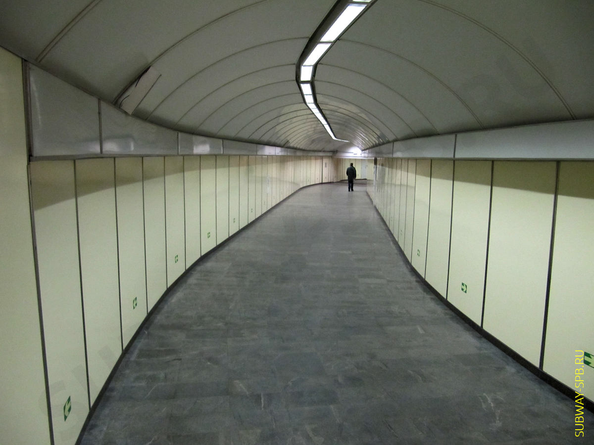 Transition between Sennaya and Spasskaya metro stations, Saint-Petersburg